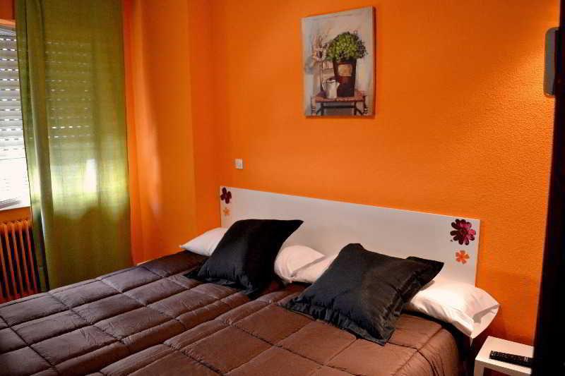 Arjori Guest house *
